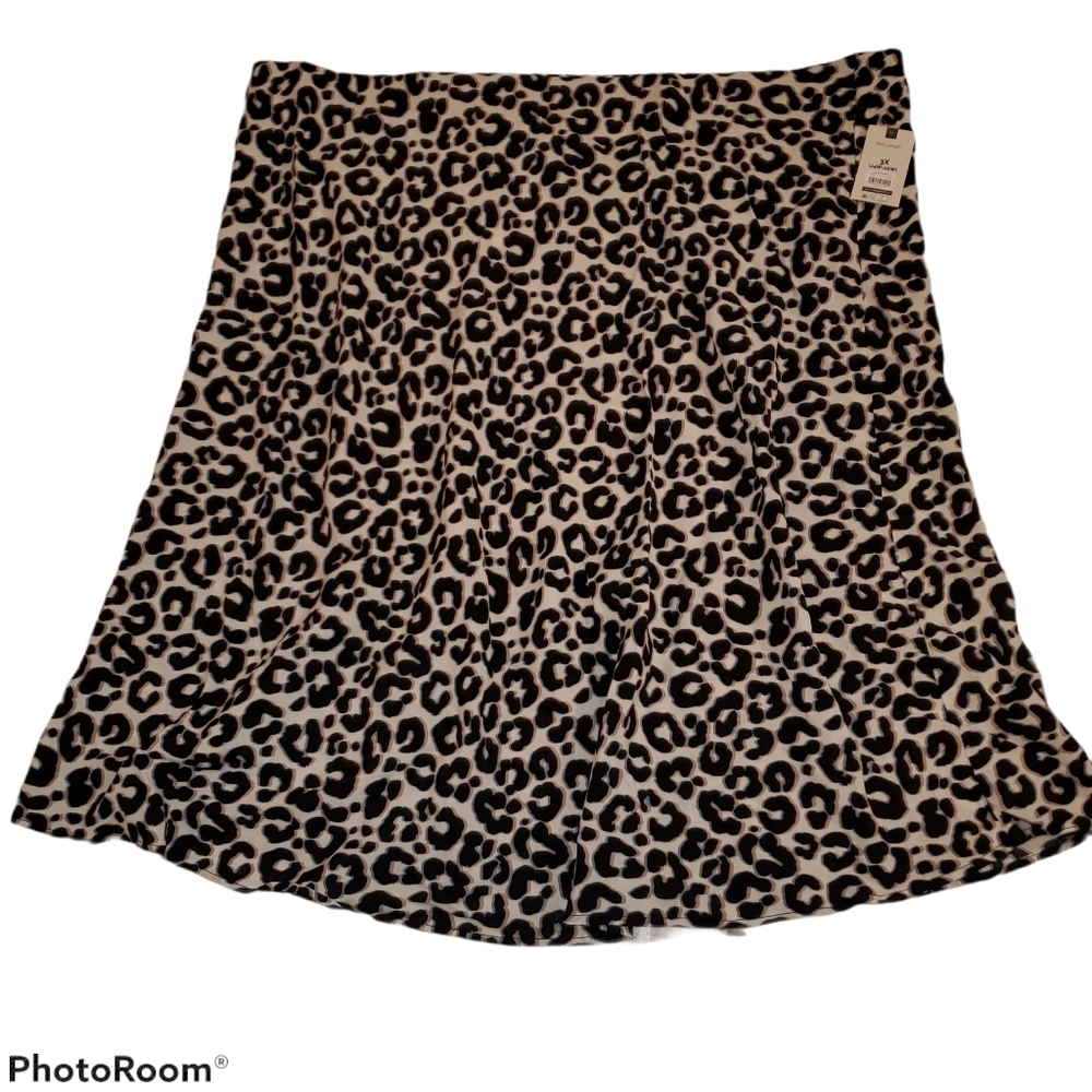 Terra & Sky NWT Plus Size Leopard Print Below the Knee Flowy Skirt 220 - Picture 1 of 4